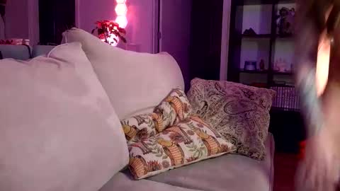 Snapshot of cayla_ chatting on February 2026 06:32:01 AM Cayla online show from February 2026 06:32:01 AM