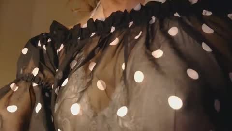 Snapshot of cdrachelle chatting on January 2026 08:50:02 AM cdrachelle online show from January 2026 08:50:02 AM