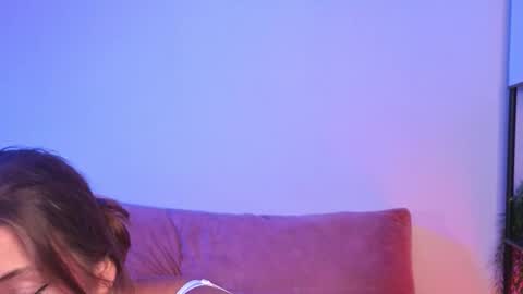 Lina  online show from November 2025 07:12:02 PM