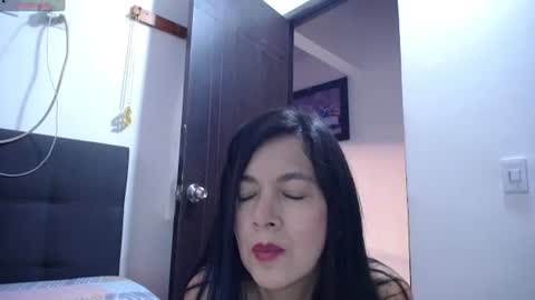 Snapshot of cecihotty4u chatting on July 2026 11:00:01 PM ceci online show from July 2026 11:00:01 PM