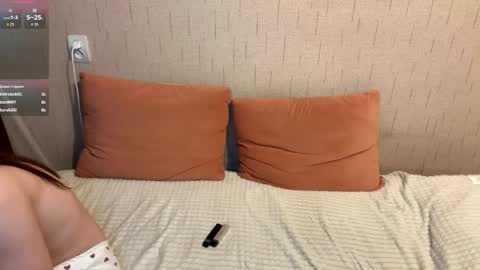 Gina and Dora online show from April 2026 07:07:02 PM