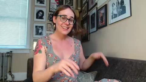 Snapshot of cecilysaintclaire chatting on February 2025 10:03:02 PM Cecily Saint Claire online show from February 2025 10:03:02 PM