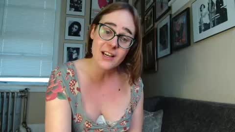 Snapshot of cecilysaintclaire chatting on February 2025 03:19:01 PM Cecily Saint Claire online show from February 2025 03:19:01 PM