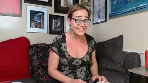 Snapshot of cecilysaintclaire chatting on September 2025 01:36:01 PM Cecily Saint Claire online show from September 2025 01:36:01 PM