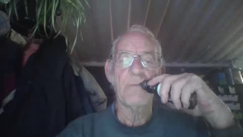 Chuck online show from October 2025 03:49:01 AM