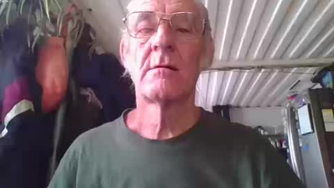 Chuck online show from October 2025 09:46:02 PM