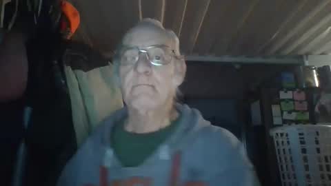 Chuck online show from November 2025 05:40:01 AM