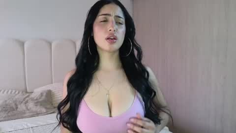 Snapshot of celeste_tailor_ chatting on June 2026 08:33:02 PM Celeste Tailor online show from June 2026 08:33:02 PM