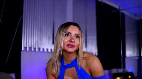 Mona online show from April 2026 07:38:02 PM