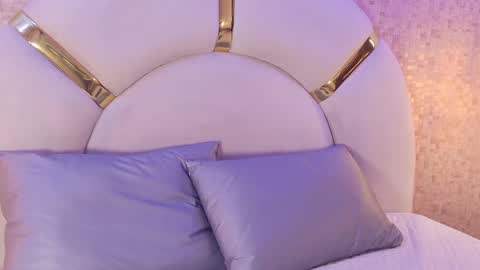 celestte_sm online show from June 2026 07:20:01 PM