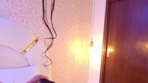 celestte_sm online show from June 2026 07:30:02 PM