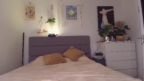 Celin online show from July 2026 05:49:02 PM