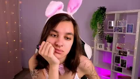  Celine  online show from October 2025 03:45:02 AM