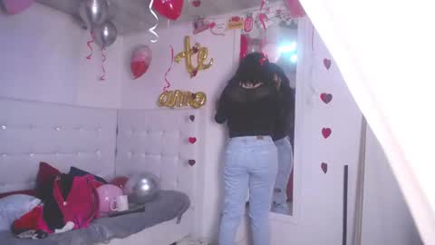 Cerecita  online show from February 2025 06:40:01 PM