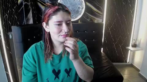 Cerecita  online show from October 2025 11:50:02 AM