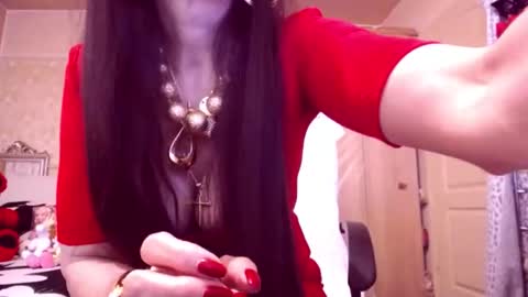 Cerise online show from November 2025 12:24:01 AM