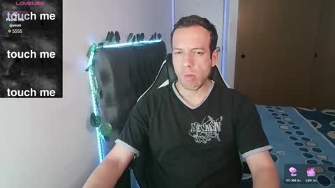 Snapshot of cerso1 chatting on October 2025 04:24:01 AM Cerso online show from October 2025 04:24:01 AM