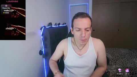 Snapshot of cerso1 chatting on December 2025 03:09:02 PM Cerso online show from December 2025 03:09:02 PM