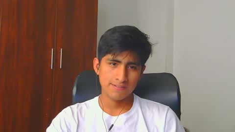 Snapshot of cesarex148 chatting on December 2024 09:50:02 PM Cesar online show from December 2024 09:50:02 PM