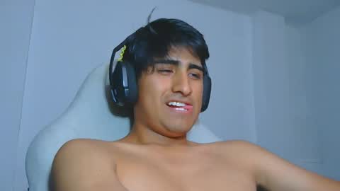 Snapshot of cesarex148 chatting on February 2026 10:17:01 PM Cesar online show from February 2026 10:17:01 PM