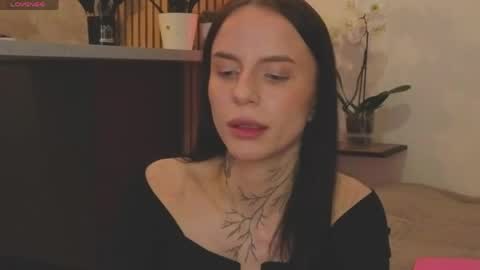 Livia online show from June 2026 10:56:02 PM