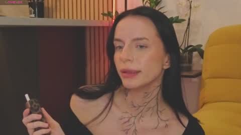 Livia online show from June 2026 12:08:02 AM