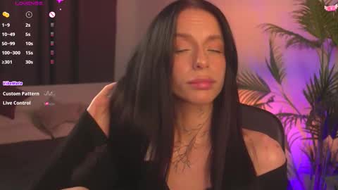 Casey online show from November 2025 09:41:02 PM