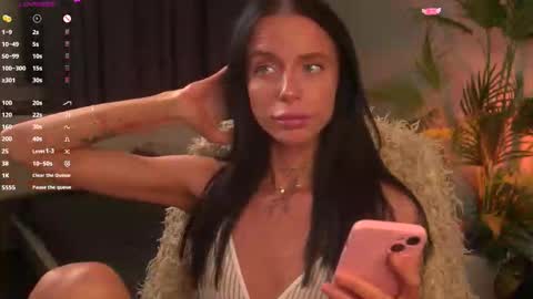 Casey online show from November 2025 10:09:02 PM