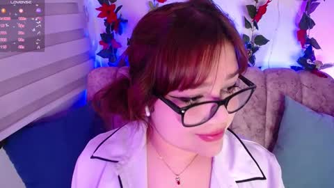 Snapshot of chaarlotte_1 chatting on December 2024 07:32:01 PM charlotte online show from December 2024 07:32:01 PM