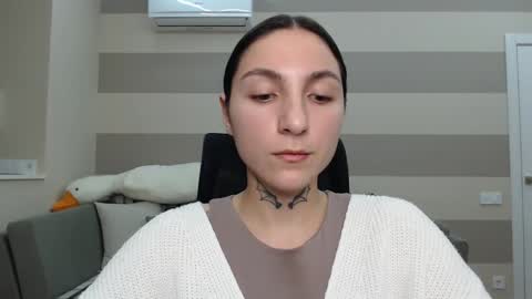 Kate online show from December 2024 02:01:01 PM