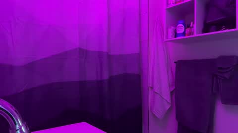 ChadTitan online show from November 2025 05:22:01 PM