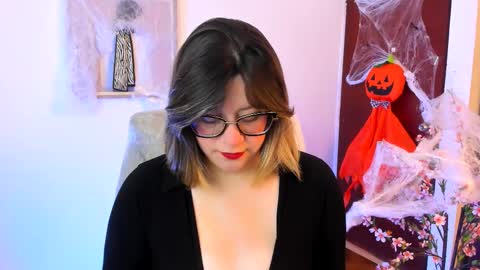 Snapshot of chanell_taylor_ chatting on October 2025 01:00:02 PM chanell online show from October 2025 01:00:02 PM