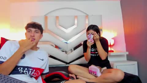 Chanellandmax online show from December 2025 01:31:02 PM