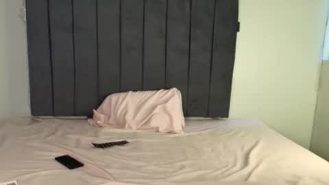 Viviana 3 online show from April 2026 03:42:01 PM
