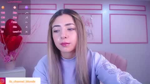 Snapshot of channel_blonde_a chatting on February 2025 04:56:02 PM channel_blonde_a online show from February 2025 04:56:02 PM