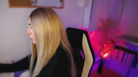 Snapshot of channel_blonde_a chatting on May 2026 11:56:02 PM channel_blonde_a online show from May 2026 11:56:02 PM