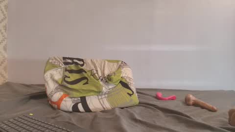 Raquel  online show from February 2025 06:19:01 PM