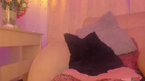 Snapshot of chantall_valkoba chatting on December 2024 06:59:02 AM Chantall online show from December 2024 06:59:02 AM