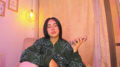 Snapshot of chantall_valkoba chatting on January 2025 07:32:02 AM Chantall online show from January 2025 07:32:02 AM