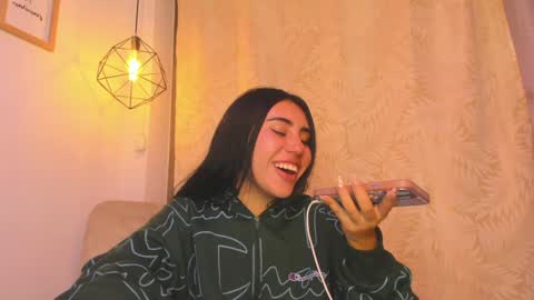 Snapshot of chantall_valkoba chatting on January 2025 10:36:02 AM Chantall online show from January 2025 10:36:02 AM