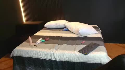 Snapshot of chaos_wild chatting on February 2025 05:50:01 PM Violeta online show from February 2025 05:50:01 PM