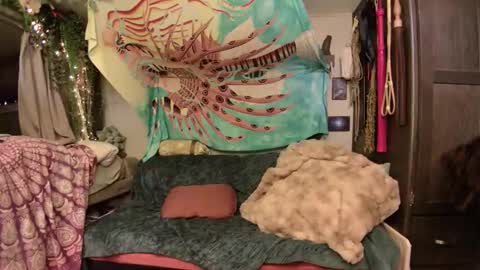 fish online show from October 2025 02:41:01 AM