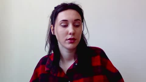 Emma online show from May 2026 09:02:01 AM