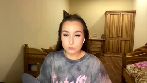 Snapshot of charleenestok chatting on November 2025 01:15:02 PM Trixie online show from November 2025 01:15:02 PM