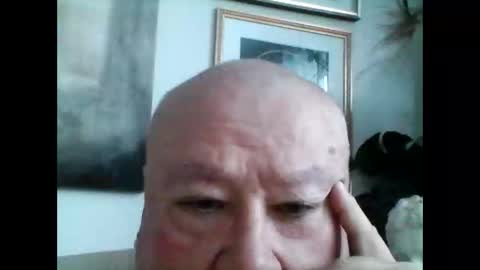 charles191977 online show from December 2025 08:26:01 PM