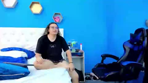 Charles y Elara online show from December 2024 06:14:01 AM