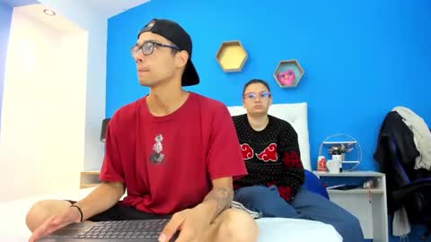 Charles y Elara online show from December 2024 03:15:01 AM