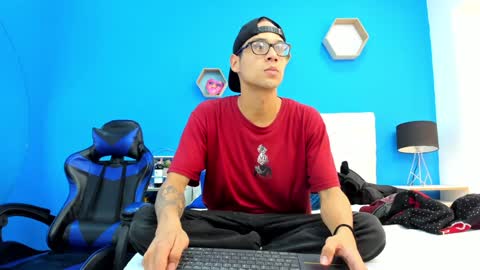 Charles y Elara online show from January 2025 06:09:01 AM