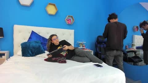 Charles y Elara online show from January 2025 03:12:02 AM