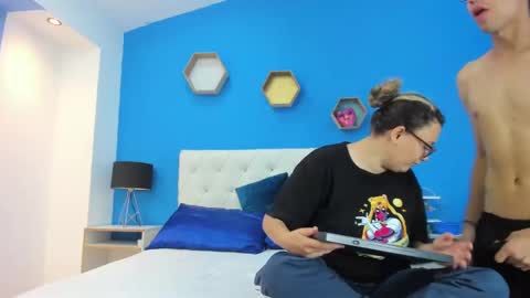 Charles y Elara online show from January 2025 03:58:02 AM